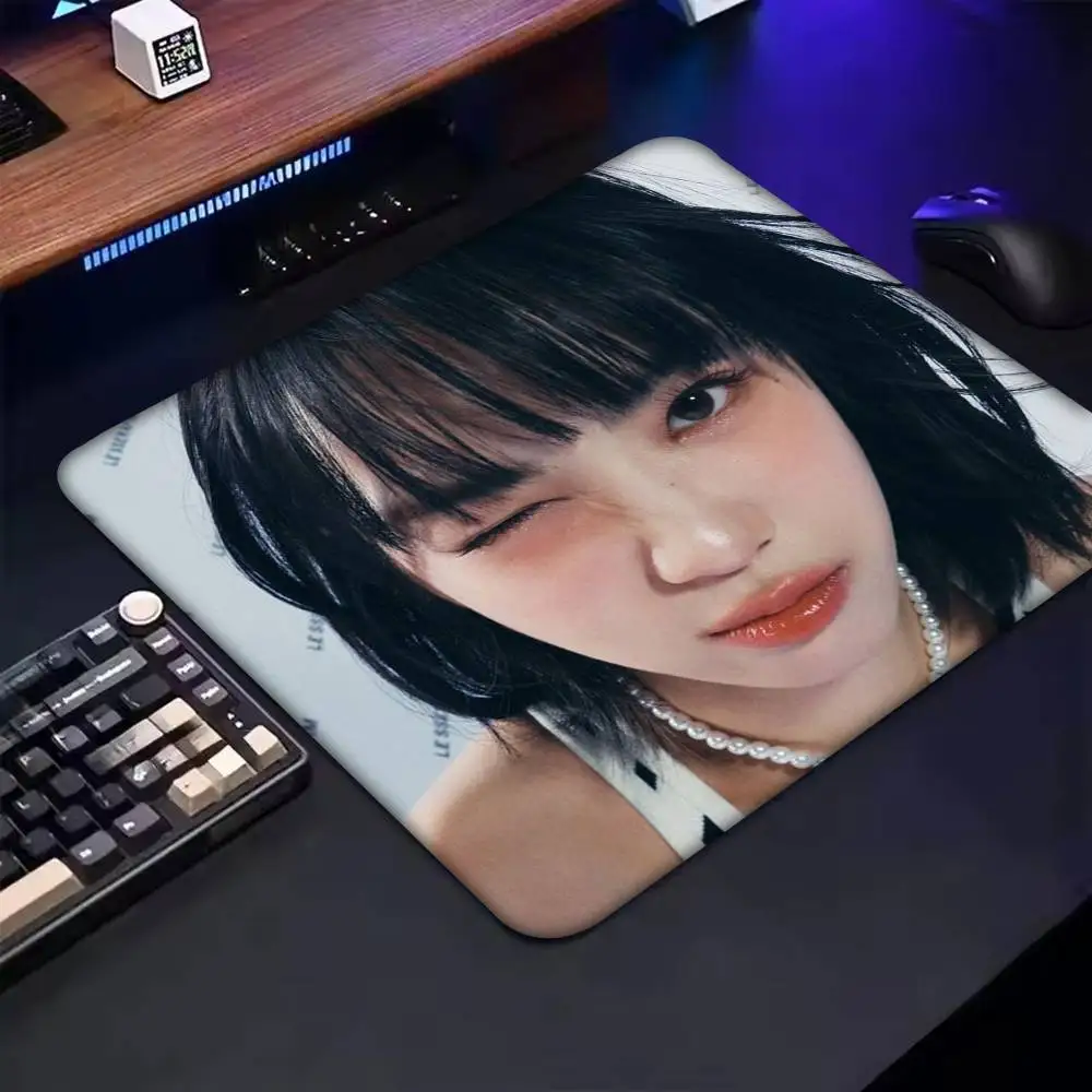 Alfombrilla de ratón Singer C-Chaewon, borde de bloqueo pequeño para jugadores, alfombrilla de escritorio para ordenador, goma antideslizante Rectangular, 1 ud.