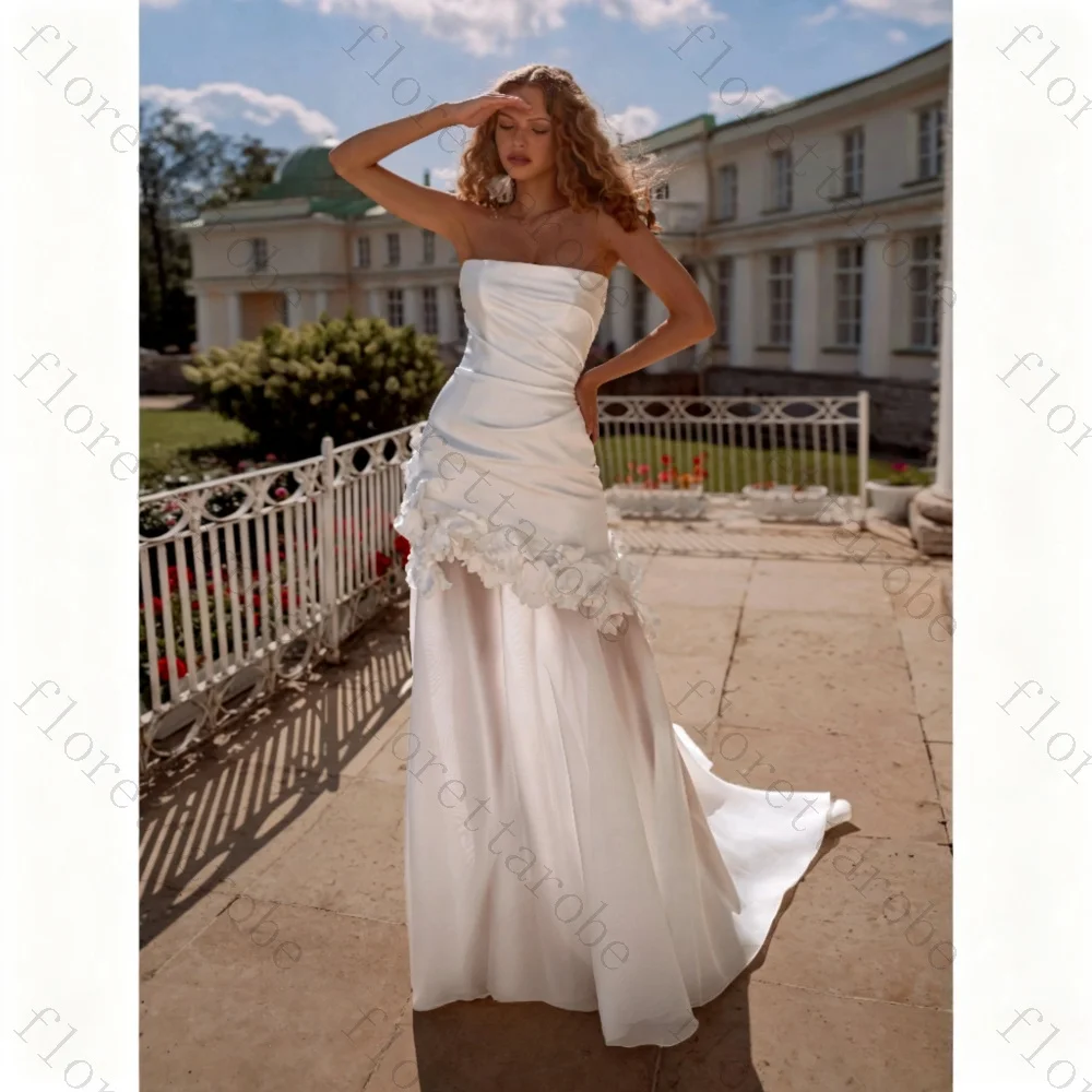 Customized Classic Strapless Wedding Dresses Sleeveless Backless Pleat Irregular Short Dresses with Detachable Train Bridal Gown