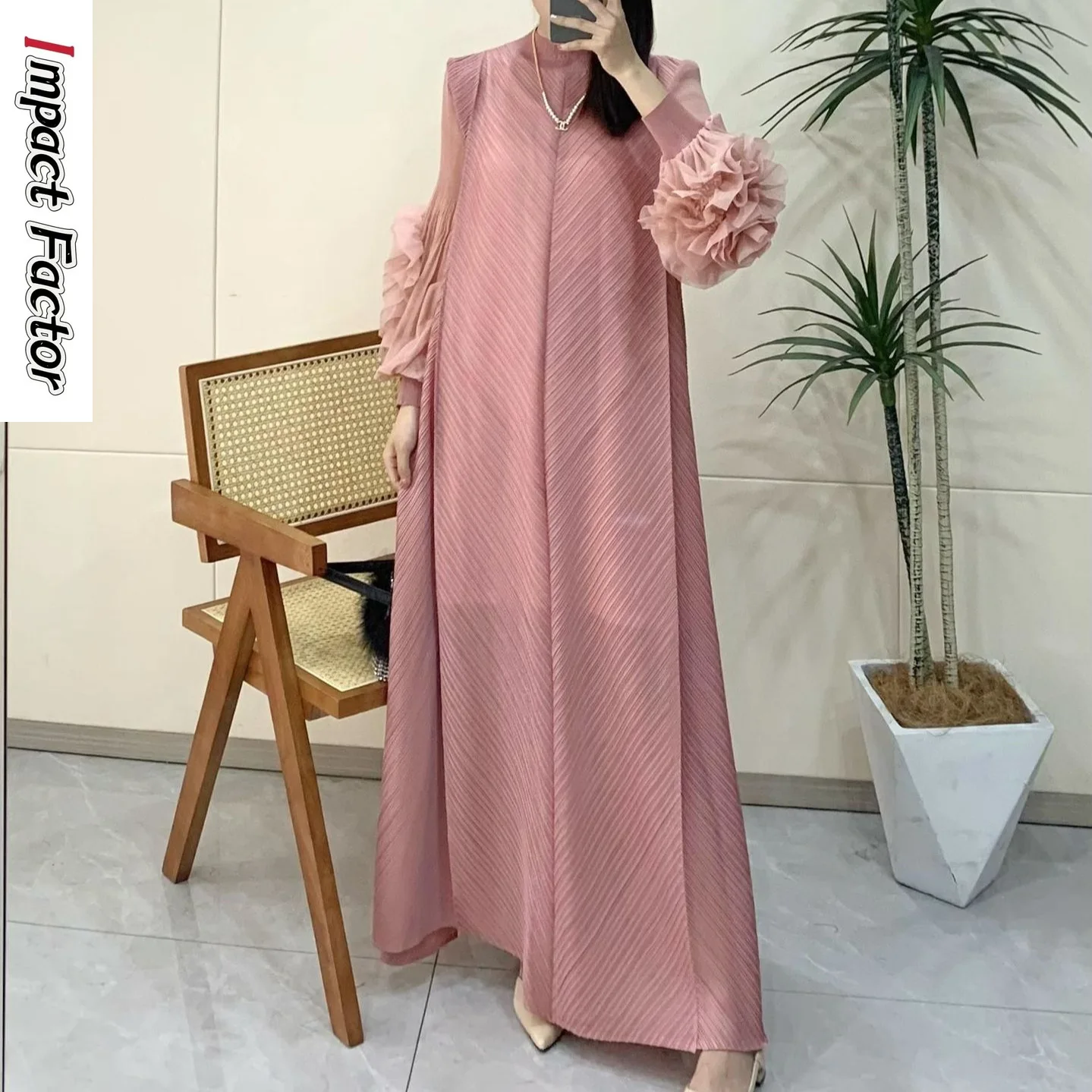 Pleated dress with round neck long sleeves hand cranked flower long style loose and elegant dress for women new for summer 2024