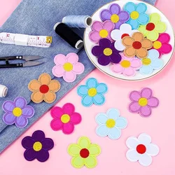 Chzimad 20Pcs Sunflower Embroidery Fabric Sticker Combination Patch Sticker for DIY Girls' Clothing Schoolbag Fabric Application