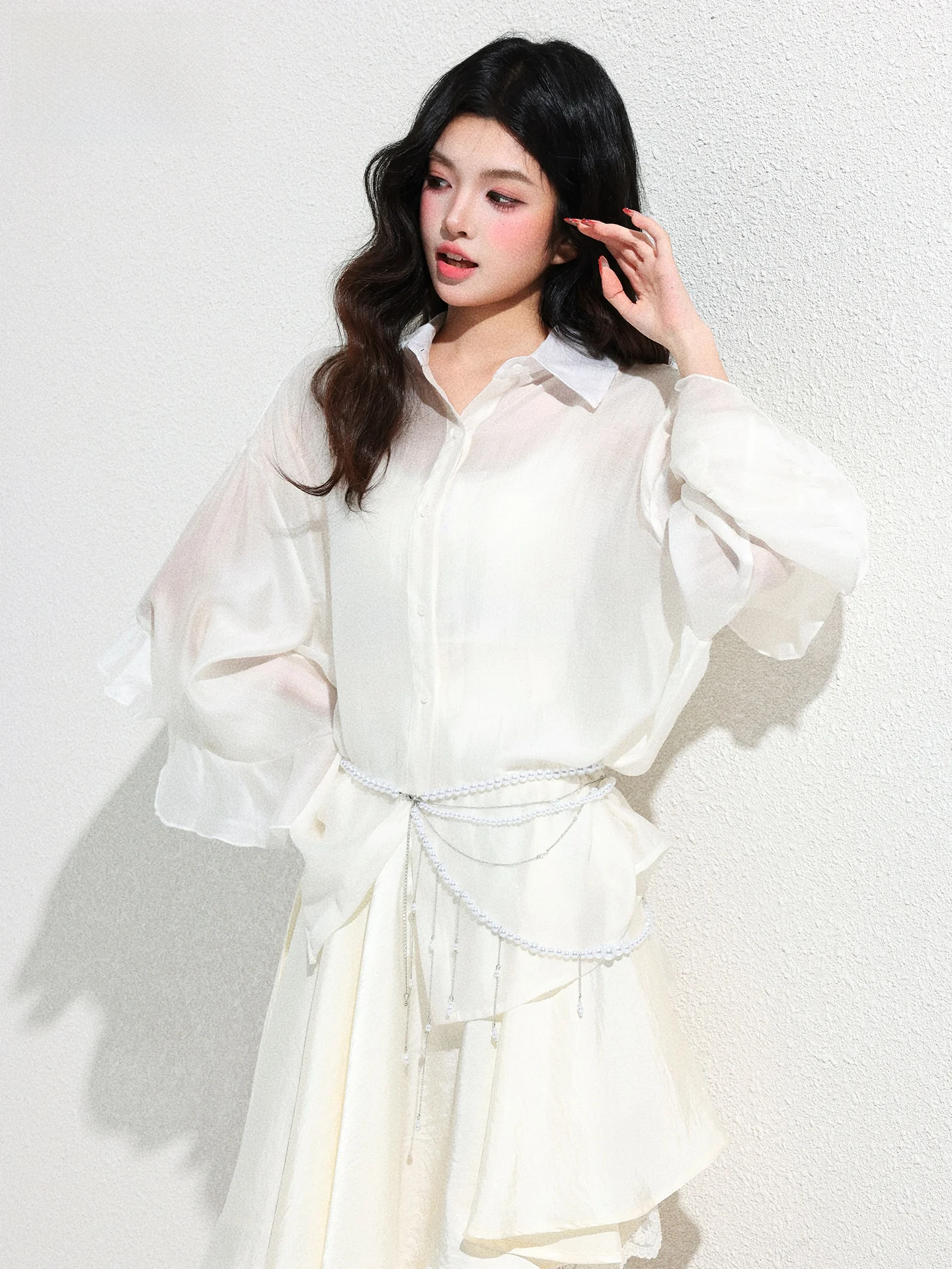 

Молочно-белая женская рубашка с длинным рукавом, свободного кроя, в повседневном стиле, с пуговицами, дышащая, модный топ для лета