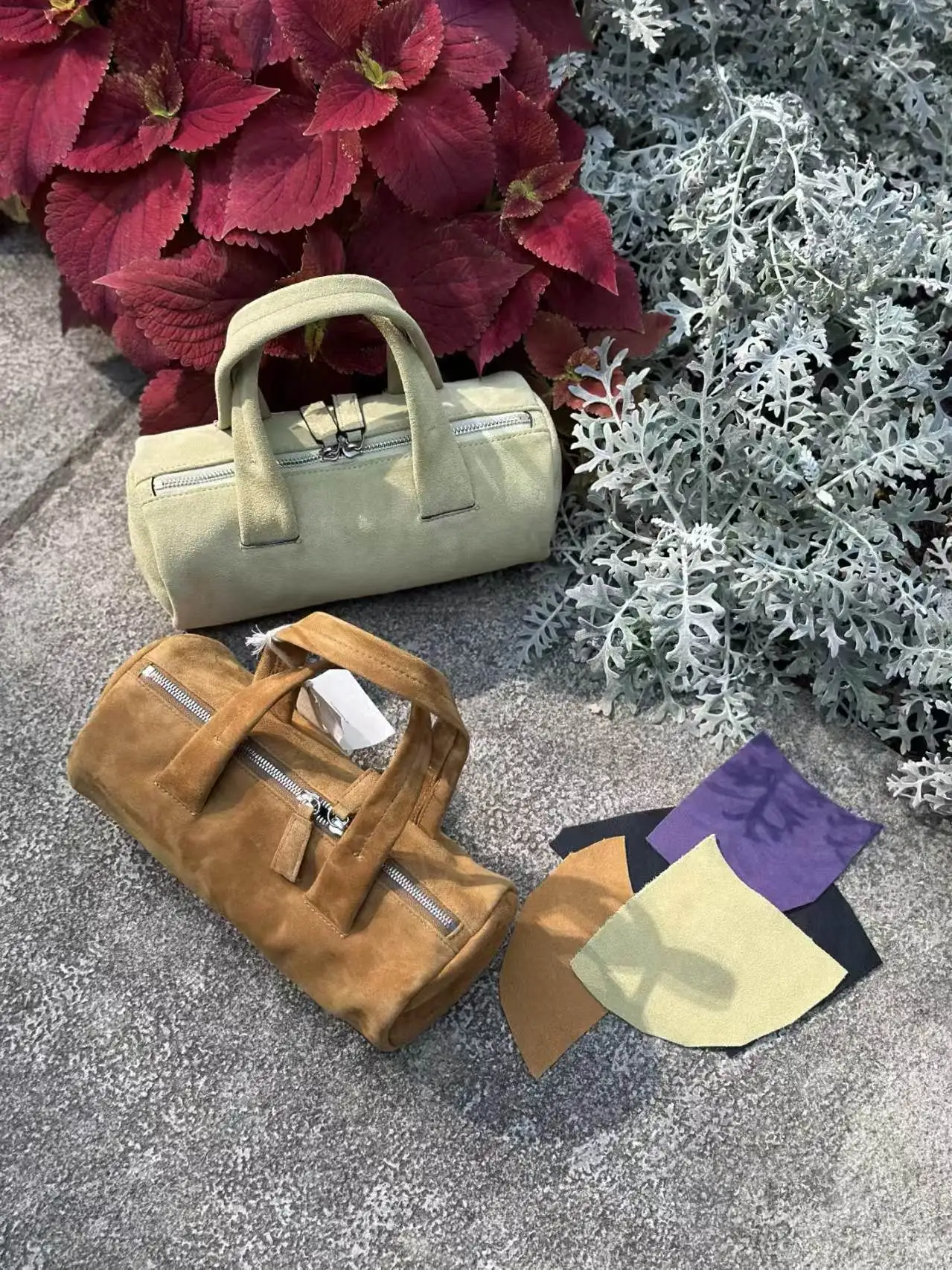 

Стильная сумка-подушка Boston от FIRMRANCH в корейском стиле Viche Design, маленькая цилиндрическая модель из текстурированной матовой воловьей кожи