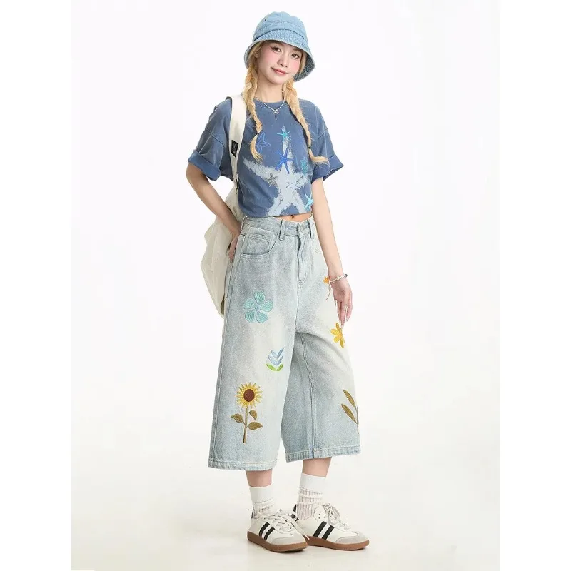 Women's Light Wash Denim Wide-Leg Capris - Floral Embroidery Casual Cropped Jeans