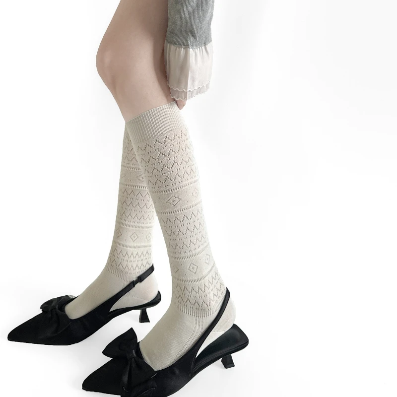 

Women Stockings Flower Hollow Retro Calf Socks Stockings Women Japanese Style Knitted Cotton JK School Girl Knee Socks Stockings