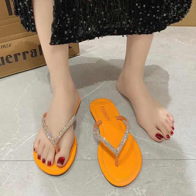 Herringbone Slippers Women Wear Flip-flops New Flat-bottomed Beach Shoes in Spring are Super Hot Women's Shoes