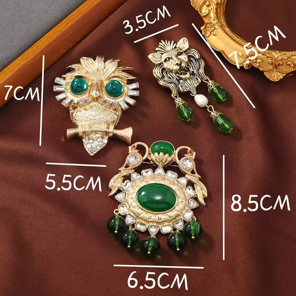 Vintage Medieval Emerald Owl Brooch Green Crystal Fringed Lion Pin Retro Palace Party Jewelry Women Men Corsage Accessory