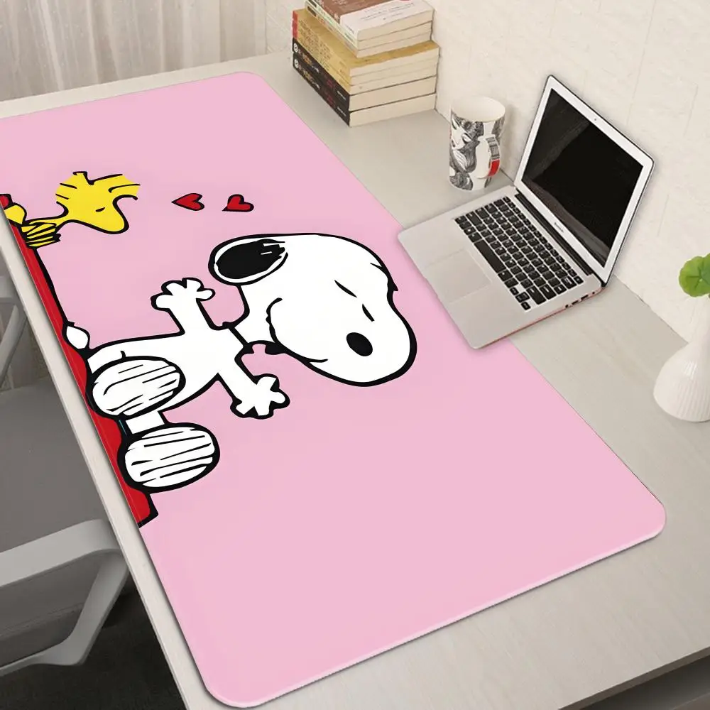 

Snoopy Cute Girl Large Personalized XXL Mouse Pad Anime Cartoon Creative Office Study Desk Pad High Quality Rubber Non slip Mat