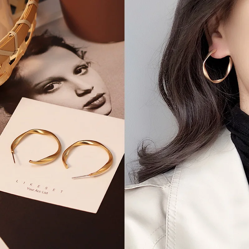 серьги Fashion Metal Circle Geometric Round Hoop Earrings for Women Accessories Retro Party Jewelry  2022 Trend Jewelry