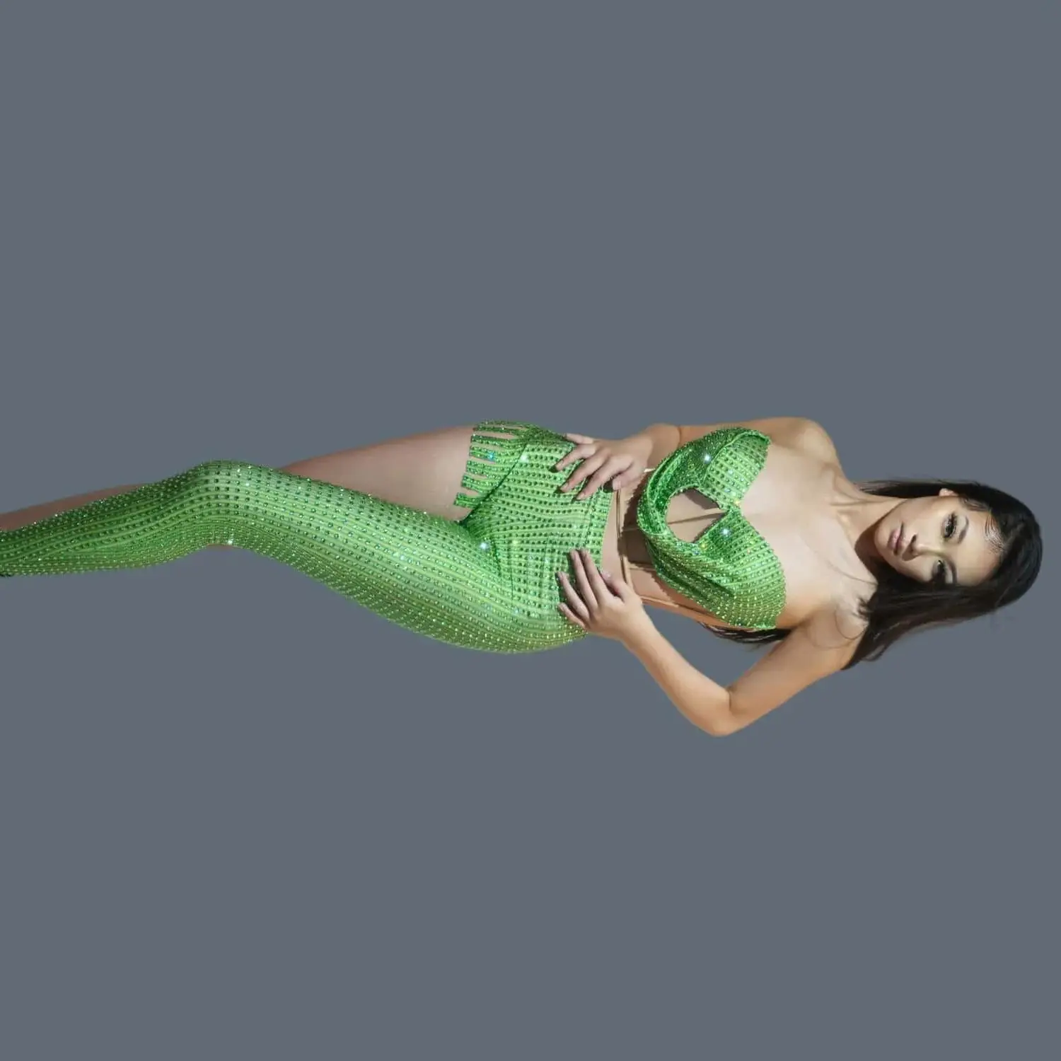 

Танцевальный костюм с зелеными стразами, комплект из 2 предметов, клубный короткий комбинезон, роскошный женский эластичный карнавальный костюм для танцевальной трупы, боди