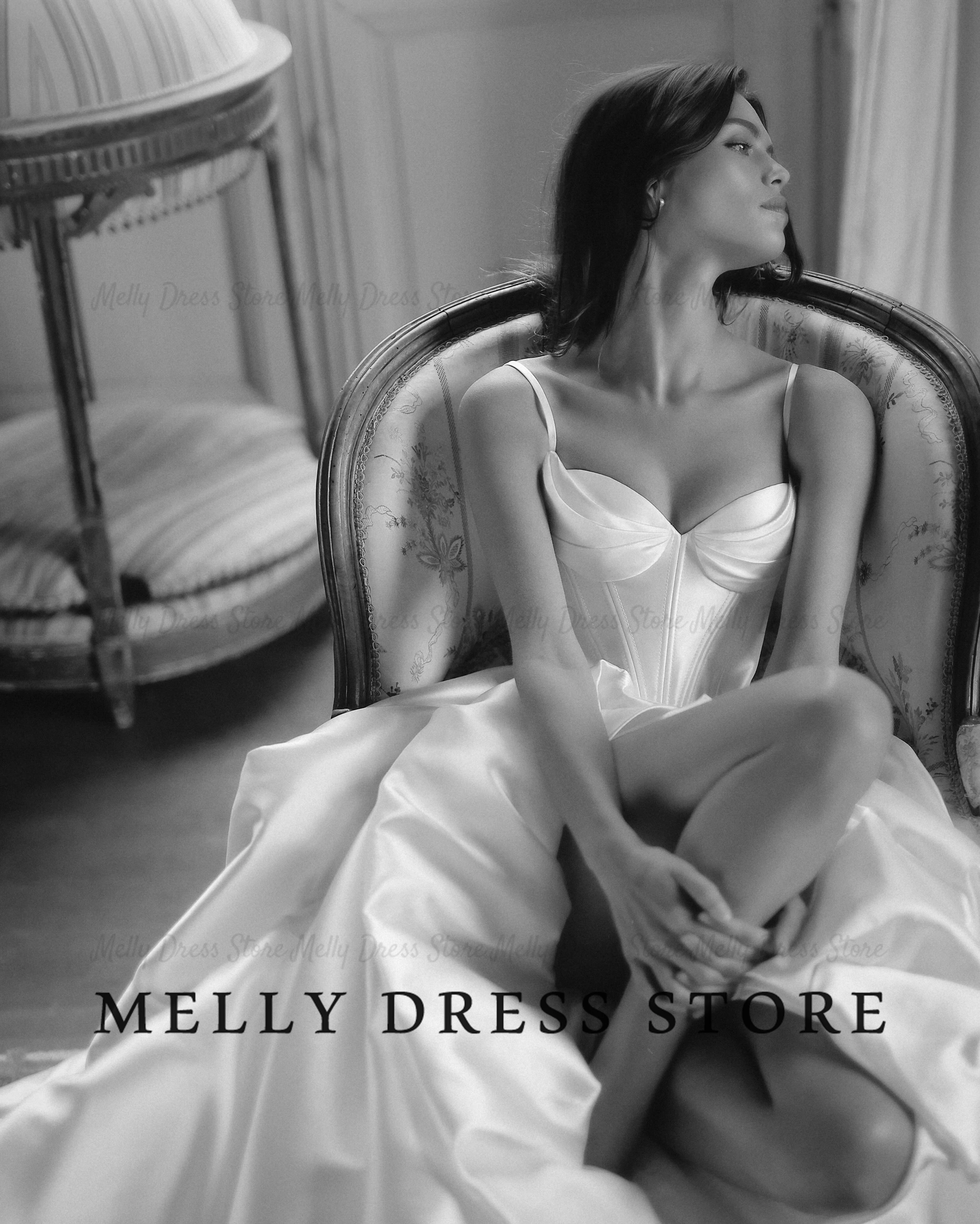 Melly Wedding Dress Sexy Sweetheart Spaghetti Straps Satin amanda novias oficial High Slit Ruffledt Hi-Lo Bridal Gown Customized