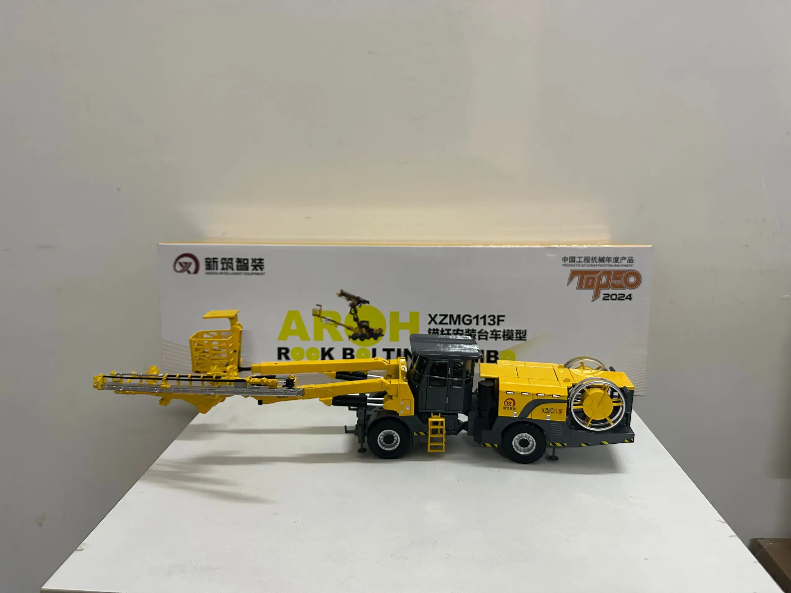 

RARE!! AROH Boomer XZMG113F Rock Bolting Jumbo 1:40 Scale Die-Cast Model New in Box