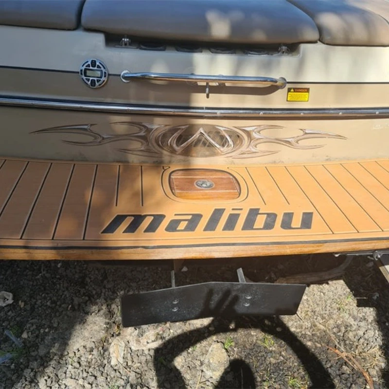 KXKZREN مخصص 2008 ماليبو 20 VTX وسادة قمرة القيادة فو خشب الساج إيفا رغوة صفائح الأرضيات البحرية لليخوت ذاتية اللصق سطح السفينة ورقة حصيرة