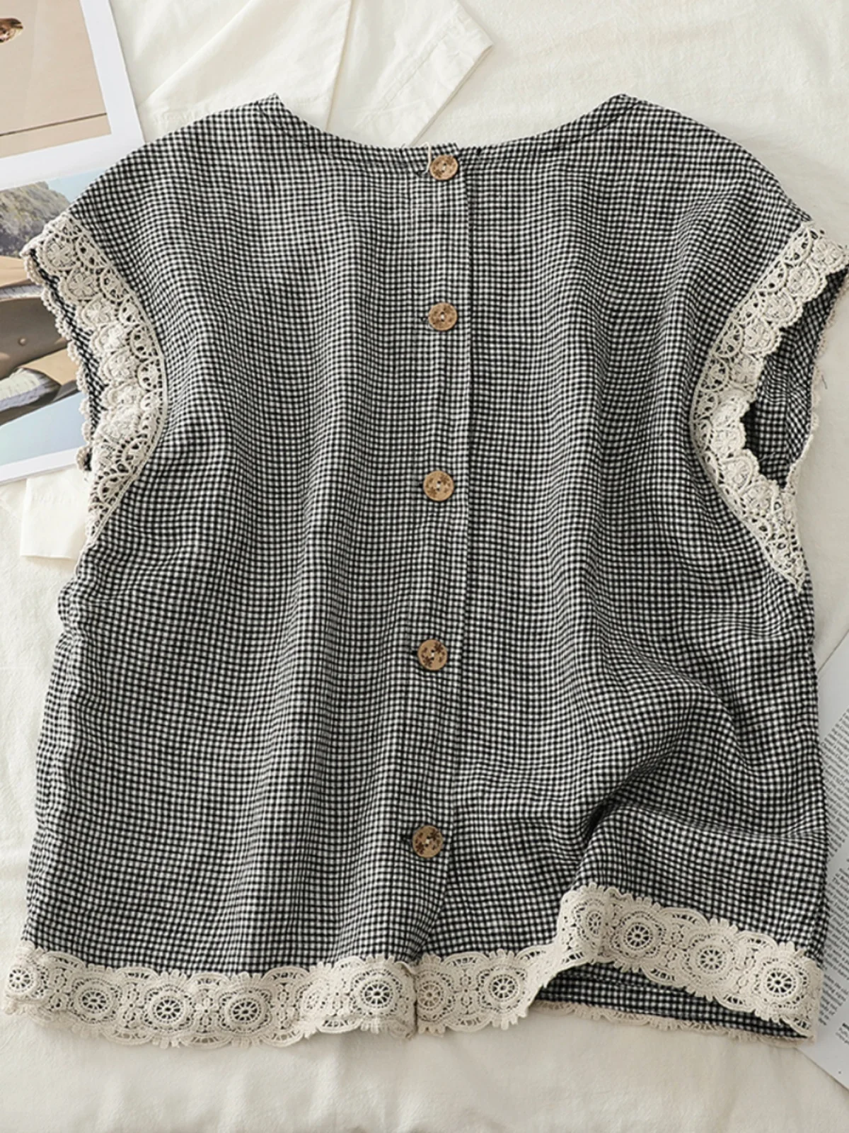 

Хлопково-льняной жилет с кружевной отделкой в стиле ретро, женский повседневный летний топ с воротником-стойкой на пуговицах, однотонный повседневный летний топ, однотонный, для поездок на работу