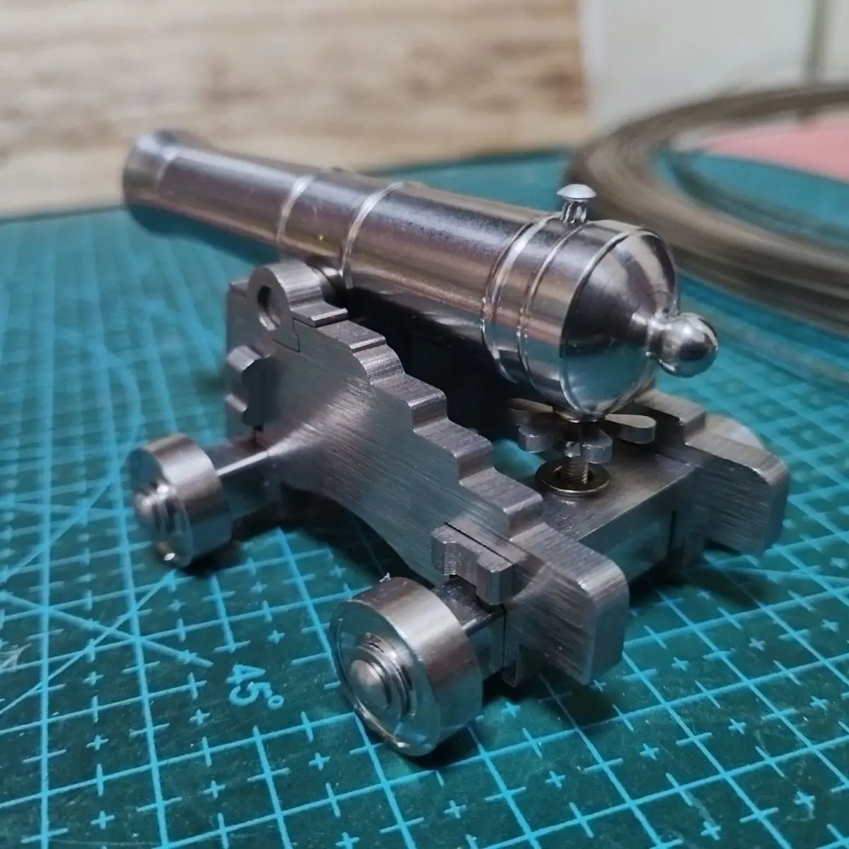 Mini Stainless Steel Napoleon Cannon Model, Sailing Warship Cannon, Age of Discovery Ornament, Military Enthusiast Collectible