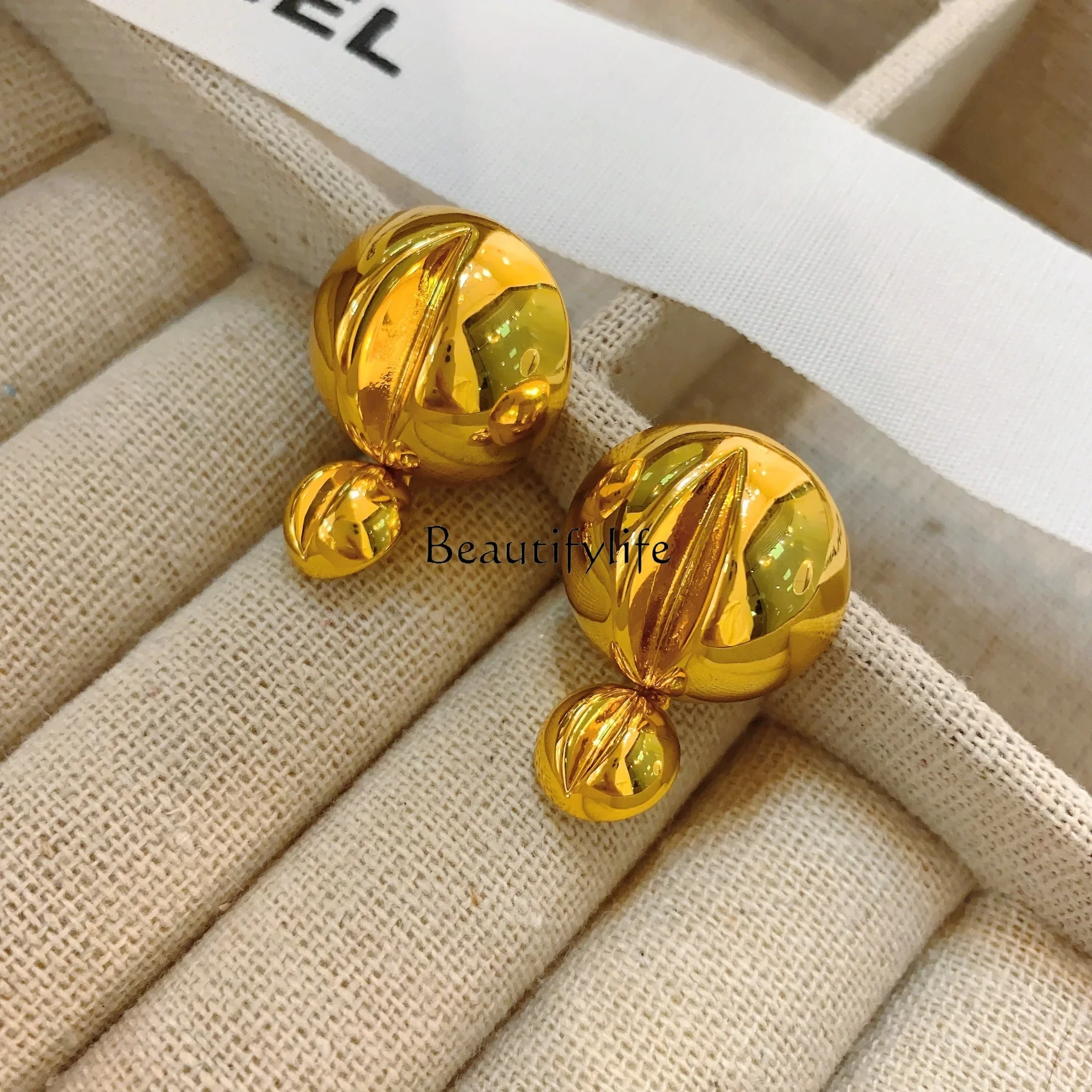 Hot air balloon metal size double bead earrings European and American niche simple temperament advanced sense