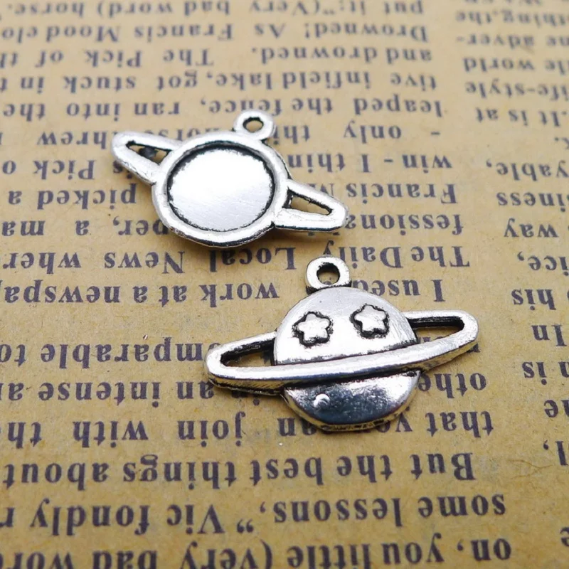 20Pcs/Lot Charms Star Earth Saturn Planet Spark 14x20mm Antique Silver Color Pendants DIY Crafts Making Findings Tibetan Jewelry