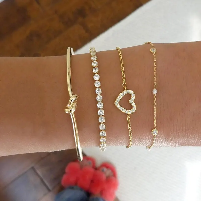 4-piece Set Of Ladies Simple Temperament Fashion Bracelet Set Knotted Zircon Love Gold-Color Bracelet