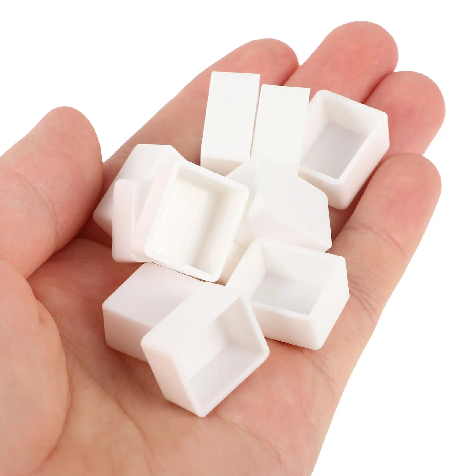 

30Pcs Plastic Watercolor Paint Tray Mini Square Empty Pans Portable Pigment Case Paint Storage Box for Travel Artists