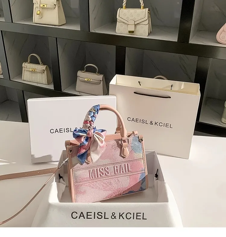 

Large Capacity Women Handbag Luxury Embroidery Square Bag Fashion Colorful Pink Tote Bag High Quality Shoulder Messenger Bag