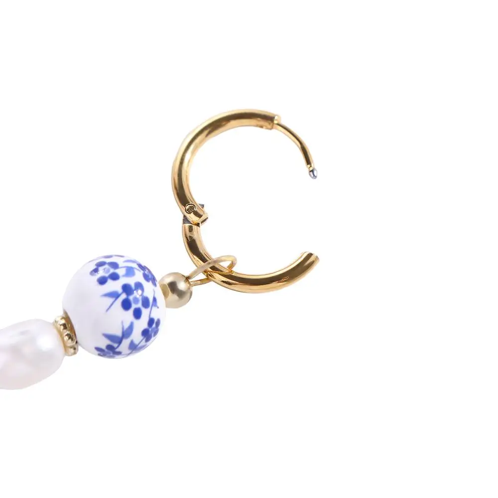 Blue and White Porcelain Glasses Fashion Design Love Heart Women Hoop Earrings Ear Buckle Korean Jewelry Accessories Alloy