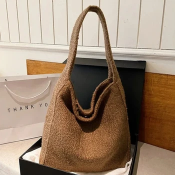 Eğlence İşe Gidip Geliş Büyük Kapasiteli Yün Omuz Çantası 2025 Yeni Sonbahar ve Kış Çok Yönlü Çanta Sıcak Satış Muhtasar Basit Tote Çanta