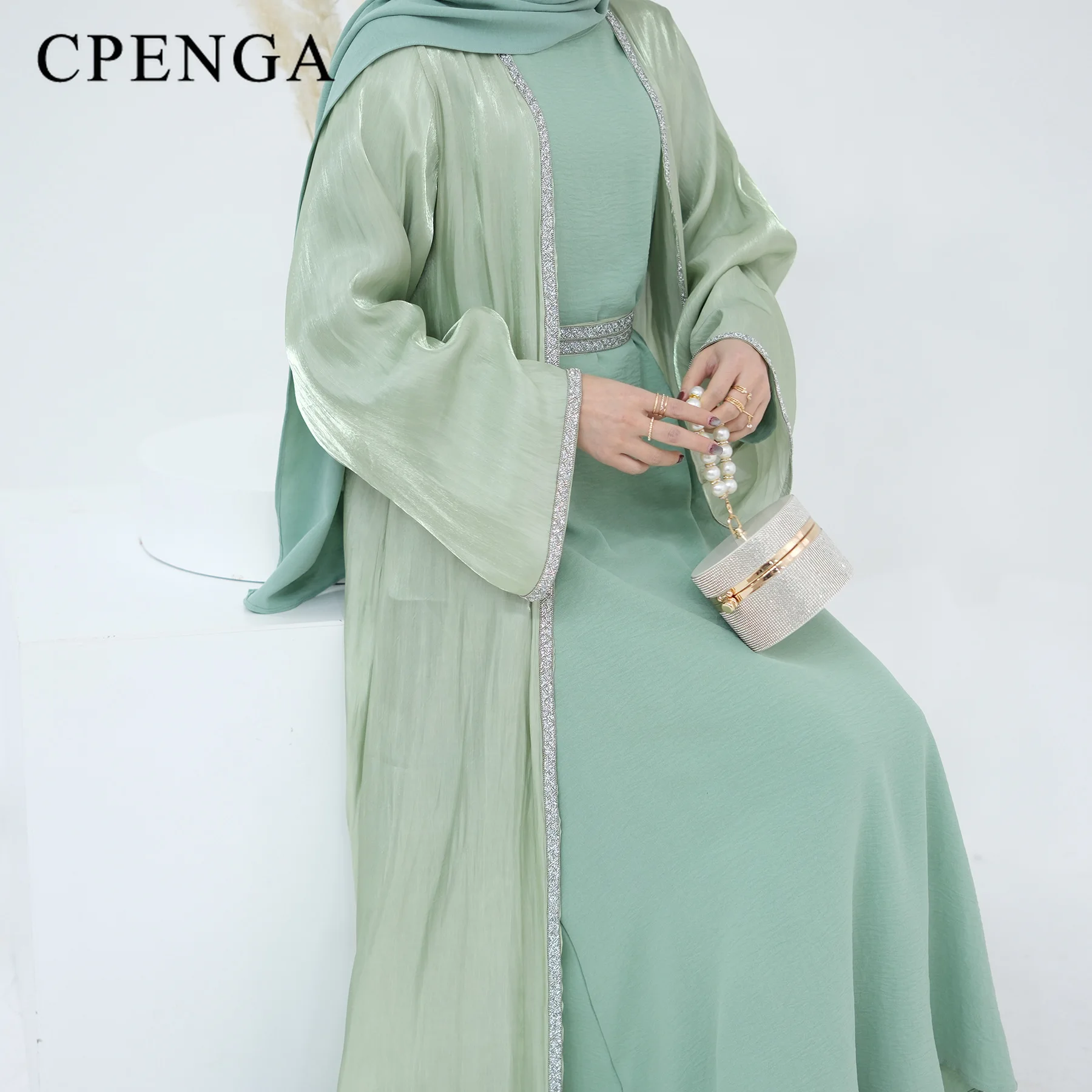 

2024 New Dubai Abaya and Hijab Sets for Muslim Women Islam Clothing Türkiye Party Suits Solid Color Robe Cardigan and Dress