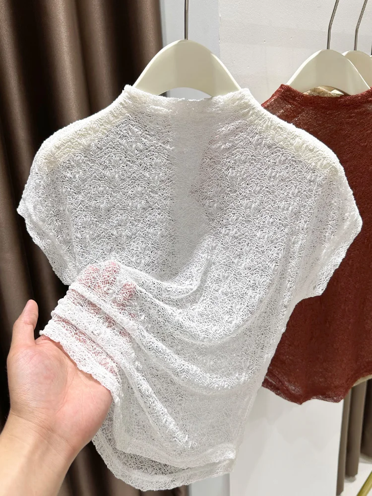 

Белая кружевная футболка из ледяного шелка для женщин, летняя, с коротким рукавом, высоким воротником, вставками на плечах, тонкая базовая майка-топ