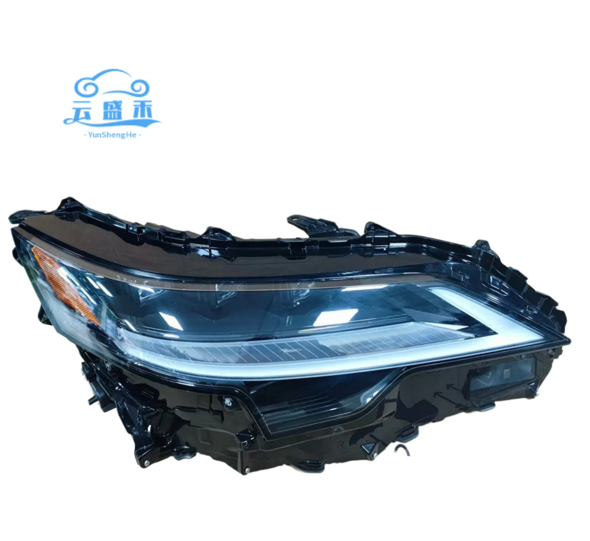 مجموعة مصابيح أمامية LED عالية الجودة بثلاث عيون مناسبة لقطع غيار السيارات LED طراز جديد 12 فولت لكزس RX