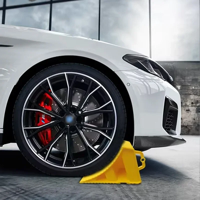 Prevent car slippage, convenient parking wedge, parking blocker, multifunctional triangular barrier ramp