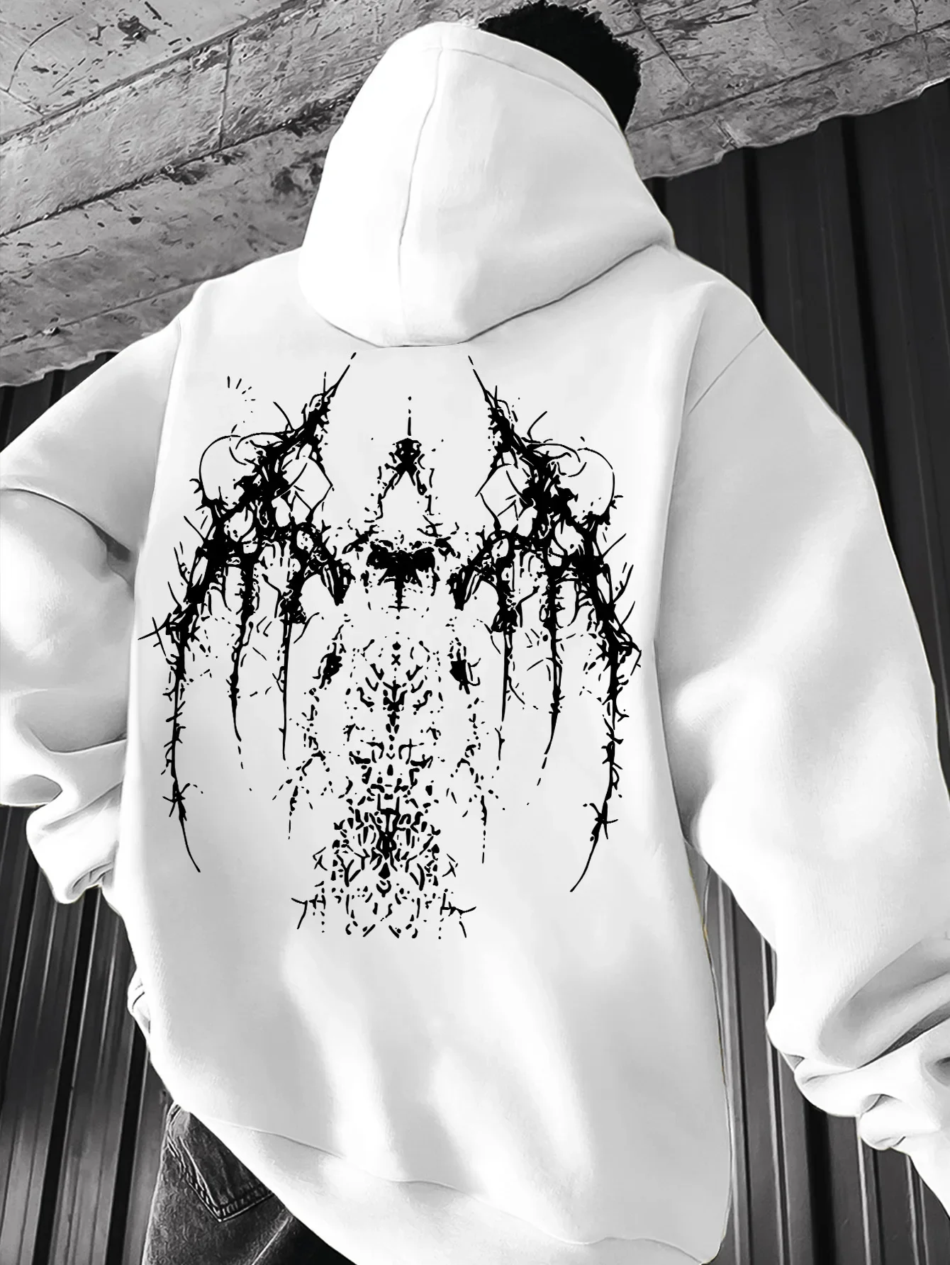 High Street Style Men's Fall/winter Comfortable and Warm Hooded Pullover with Sharp-pointed and Abstract Line Printed Design