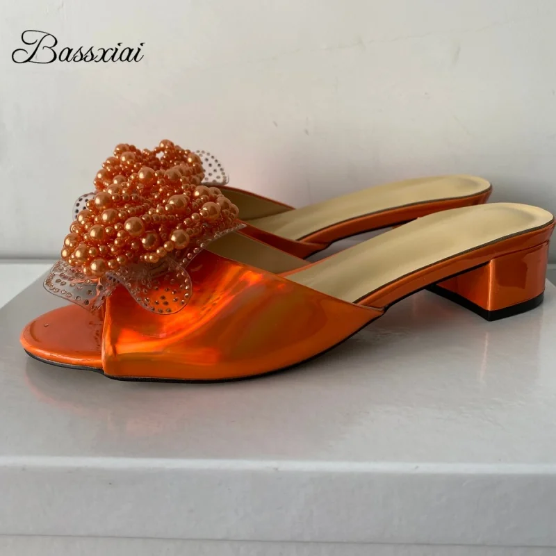 

Сандалии с бусинами и кристаллами и цветочным декором, женские роскошные лакированные кожаные туфли на среднем каблуке с босоножками, тонкая летняя обувь для девочек