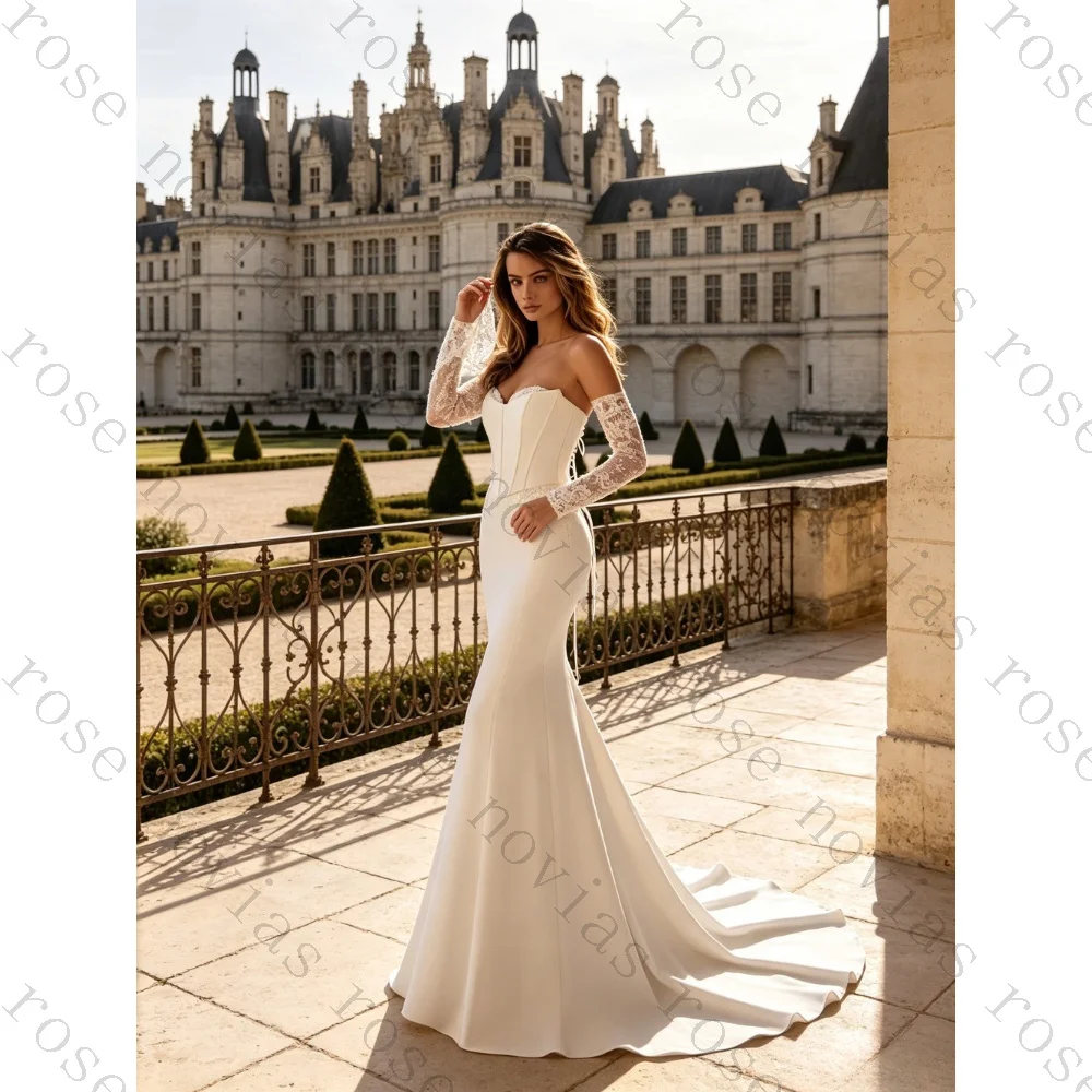 Customized Strapless V-shaped Slim Fit Gown with New Detachable Lace Long Sleeved Structured Corset Smooth Flared Hem Dresses