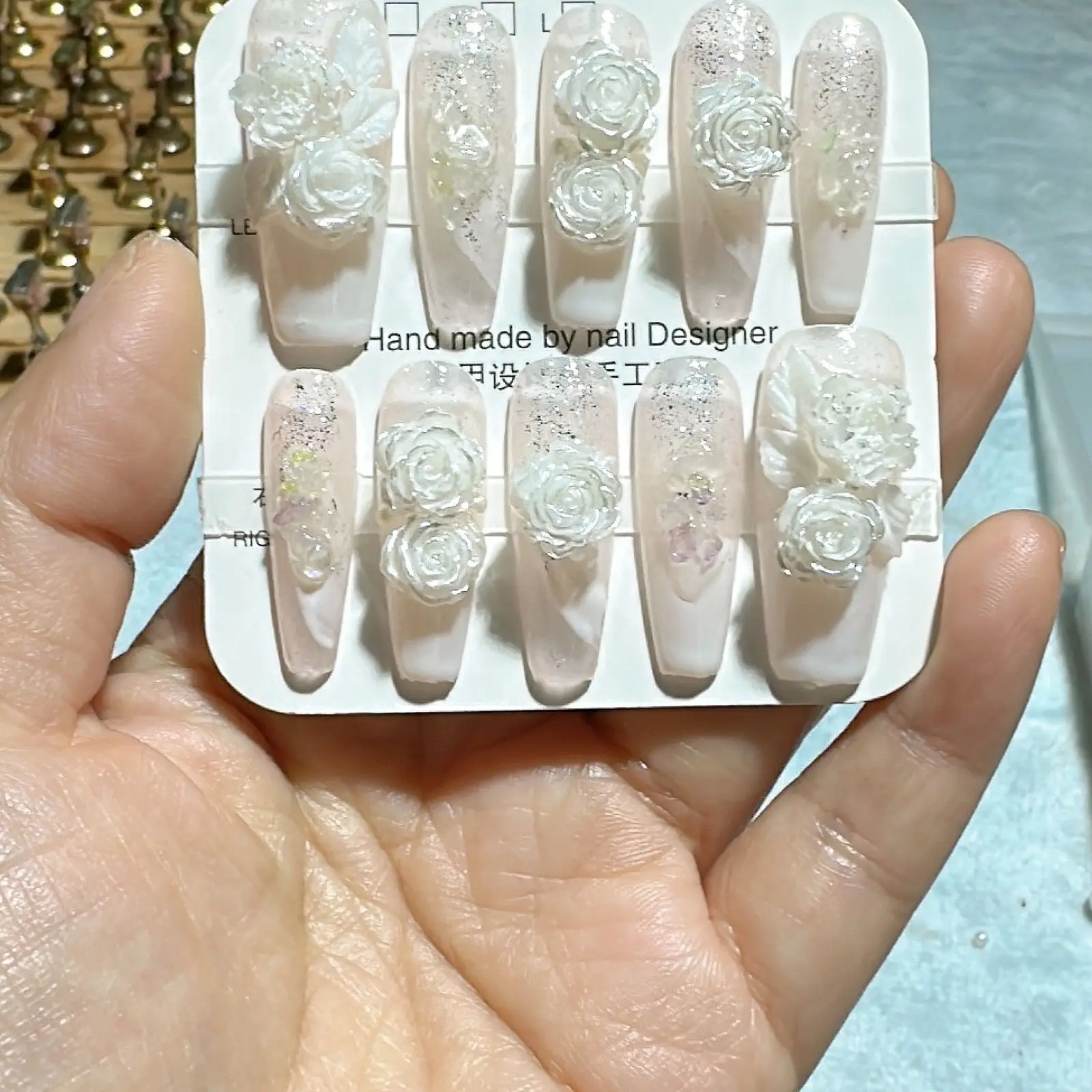Handmade Floral Press - on Nails Elegant White 3D Flower Glitter Design Multiple Sizes Shapes for Weddings Daily Use