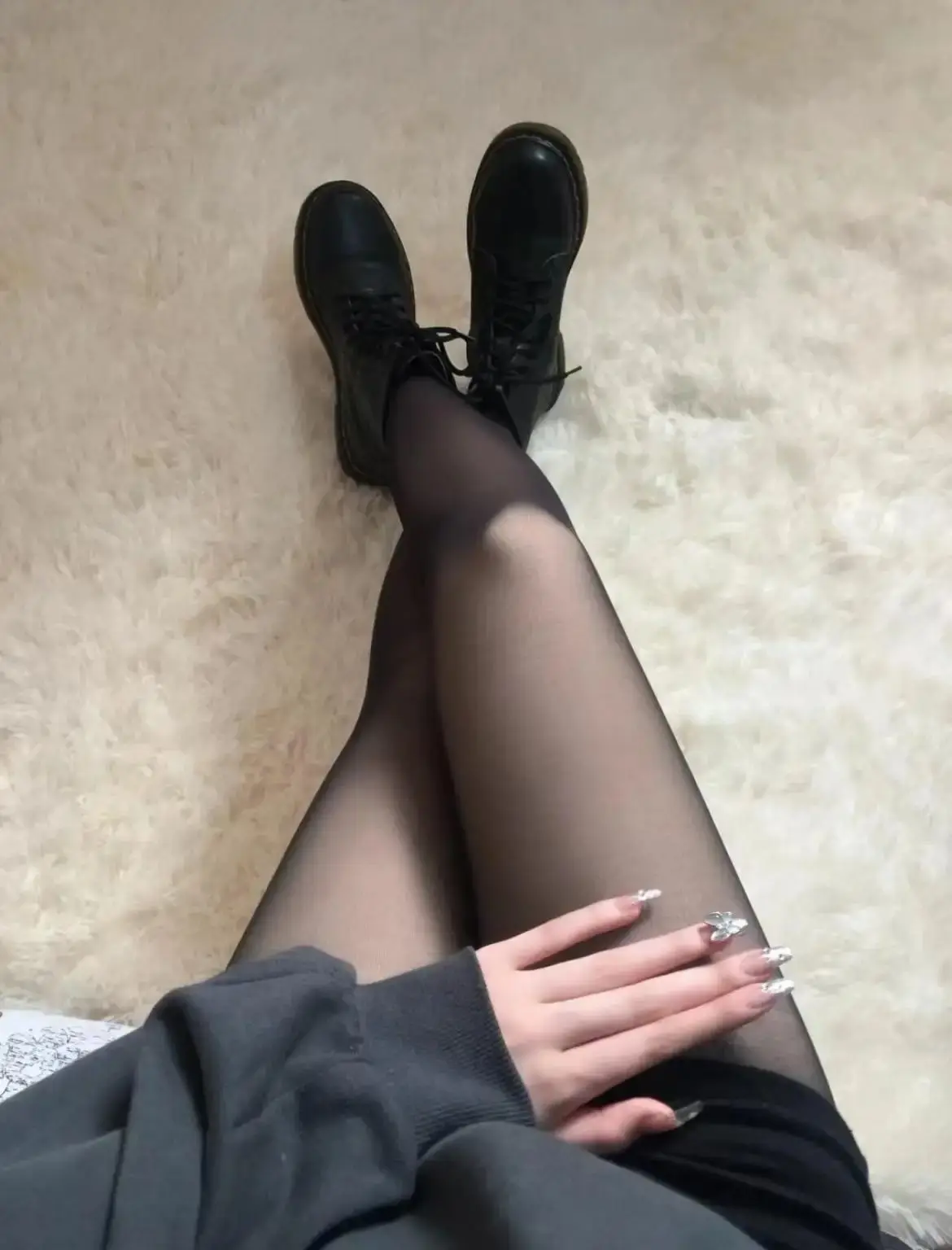 กางเกงเลกกิ้งเอวสูงสำหรับผู้หญิง ผ้าเนื้อนุ่ม สวมใส่สบาย เหมาะสำหรับฤดูหนาวและฤดูใบไม้ร่วง