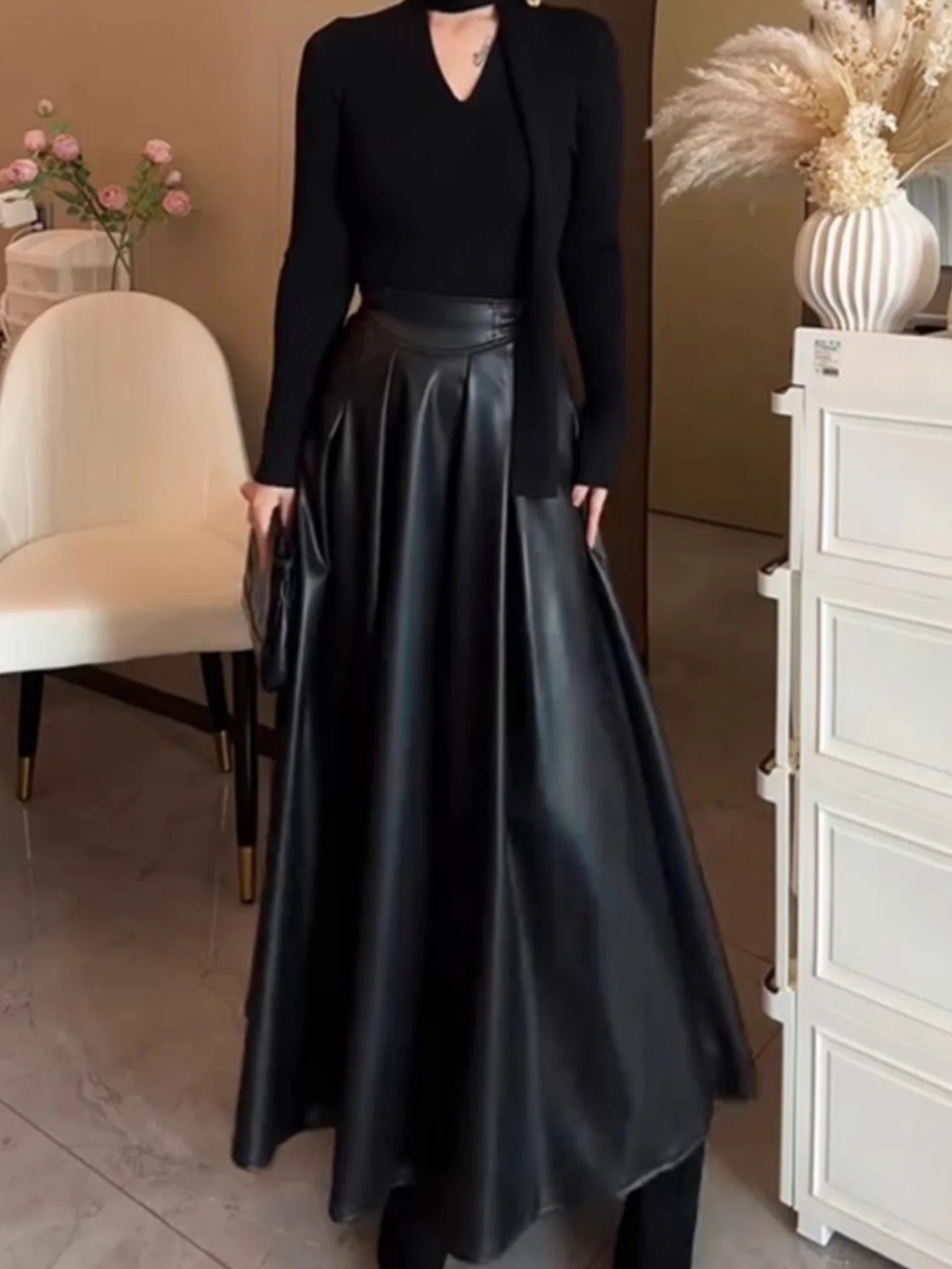 

Весна 2026: Ретро-юбка А-силуэта из искусственной кожи с высокой талией, облегающая, для женщин, однотонная, повседневная, для девочек