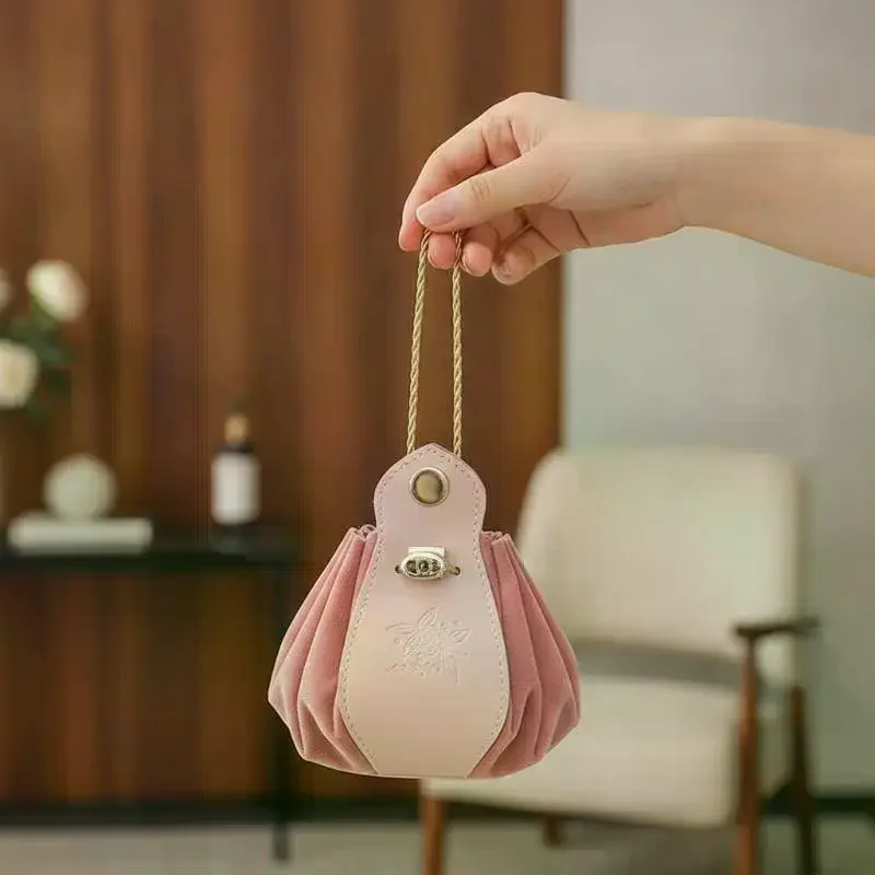 Velvet Drawstring Bag Embossed Floral Pattern Jewelry Storage Pouch Candy Bags For Wedding Party Favors Packaging Organizer