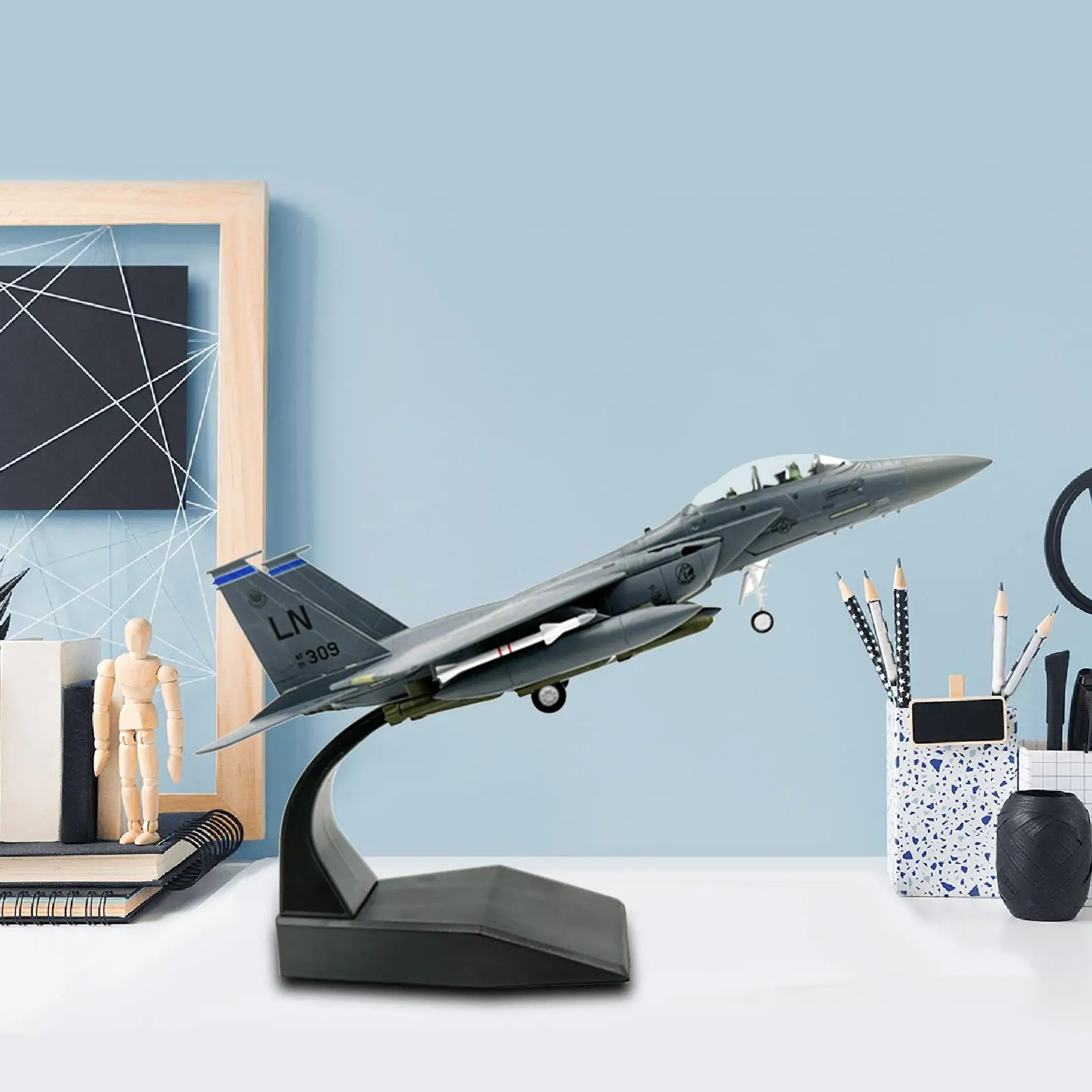 

1/100 F15E Fighter Kids Toys High Detailed Diecast Model Airplane with Stand for Living Room Office Shelf Bedroom Tabletop Decor