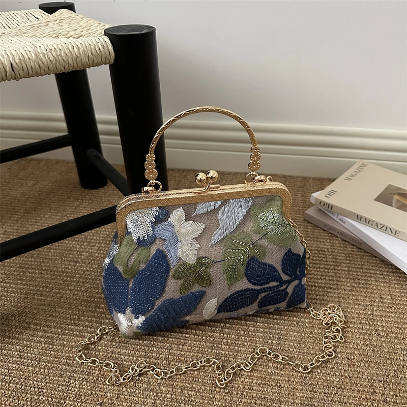 Bolso de mano de malla con lentejuelas de flores moradas estilo hada francesa, mini bolso con cierre de beso y bordado romántico, bolso de hombro con cadena dorada, bolso de noche tipo clutch