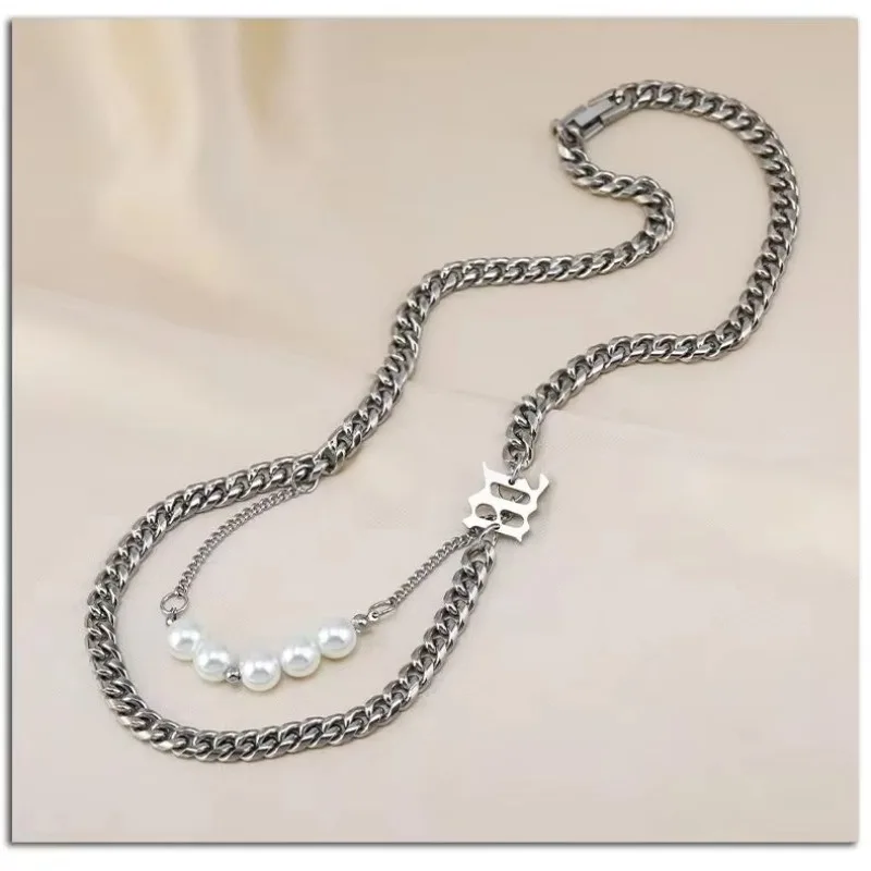 

Street titanium steel men's and women's necklaces, letter collarbone chains, autumn and winter sweater chains
