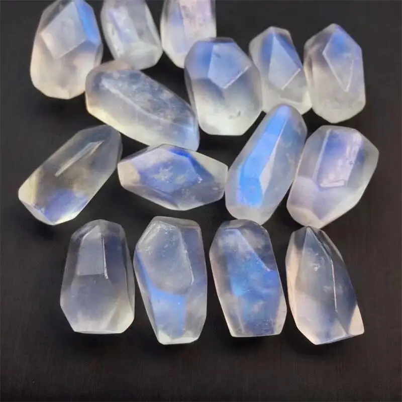 2PCS Natural Freeform Blue Moon Stone Carving DIY Pendant Earring Bracelet Jewelry Gift DIY Accessories 16-24MM