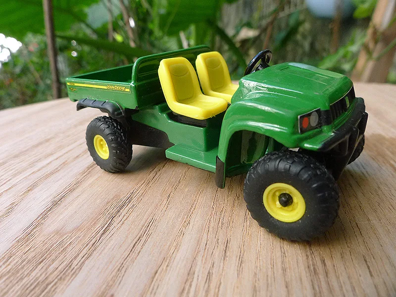 

1/64 Rare New Arrival Special Price Diecast Metal Beach Transport Model Furniture Display Collection Toys For Children