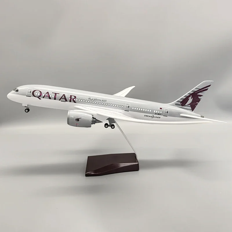 47CM 1/130 QATAR Air Airline Airplane Model Toy 787 B-787 Dreamliner Aircraft Plastic Resin Replica Plane Model For Collection