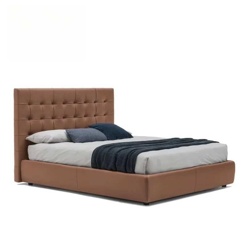 Modern Italian Double Bed Designer Furniture Genuine Leather High Headboard Modern Master Hotel Button Bedroom King Size Bed
