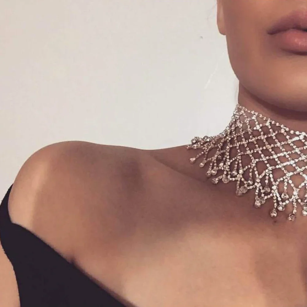 Fashion Sparkling Hollow Collar Chain Rhinestone Choker Necklace Gem Crystal Chunky Necklace Women Party Choker Jewelry Gifts