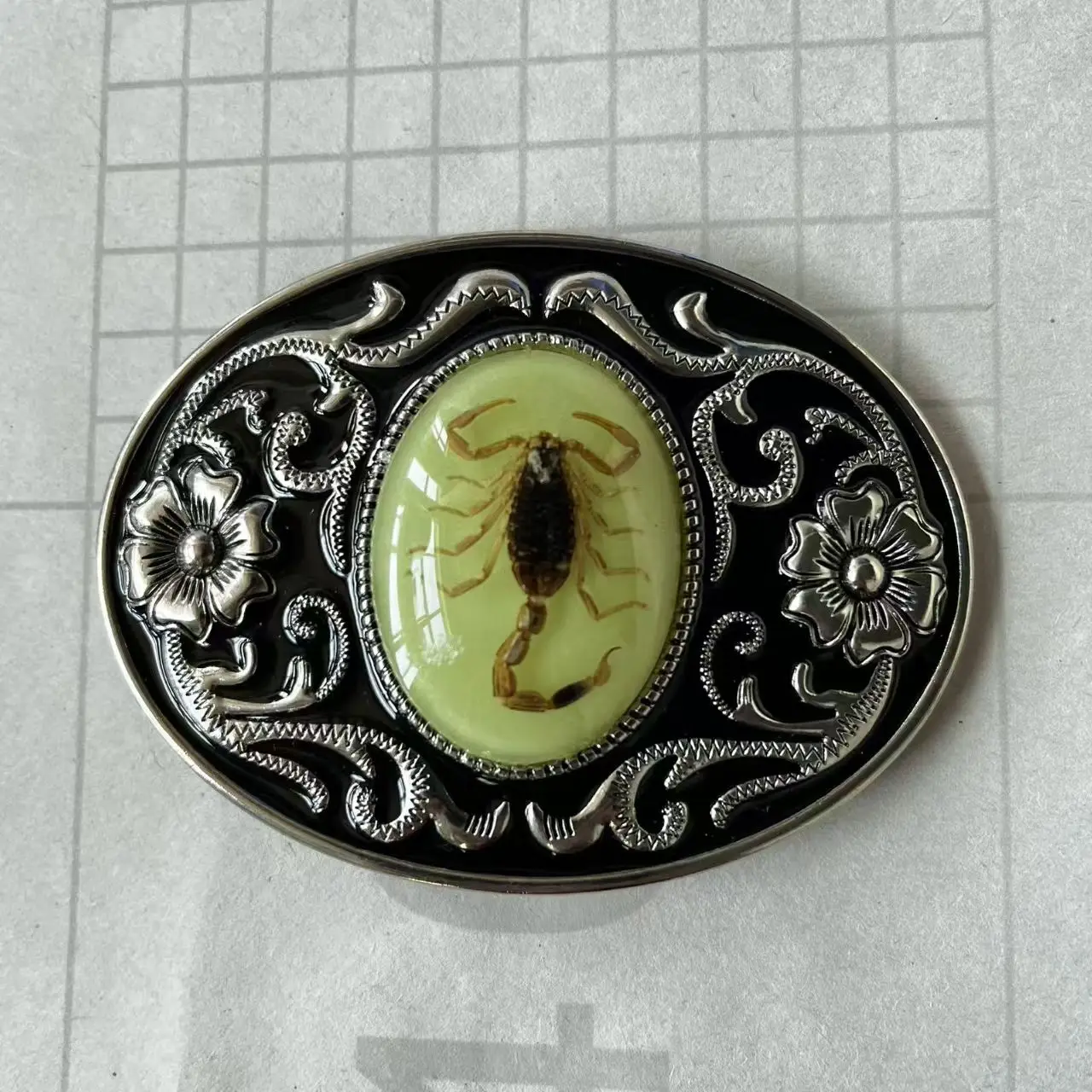 Boucle de ceinture pour hommes, boucle de ceinture d'échantillon de scorpion ambre haut de gamme, boucle lisse à la mode