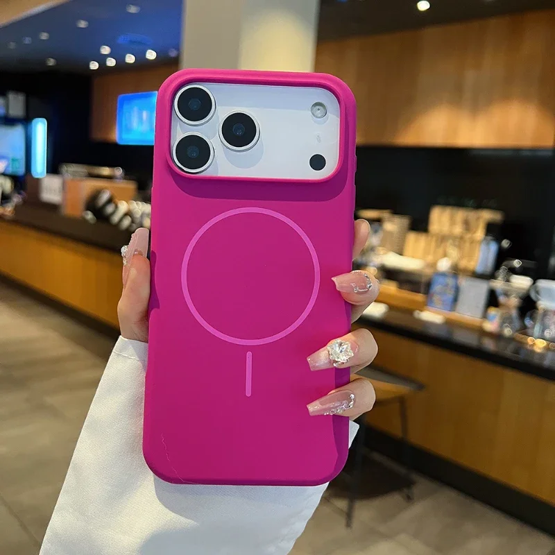 حافظة هاتف مغناطيسية لهاتف iPhone 17، لمسة نهائية ناعمة غير لامعة، مادة صديقة للبشرة، تصميم نحيف، شحن لاسلكي متوافق