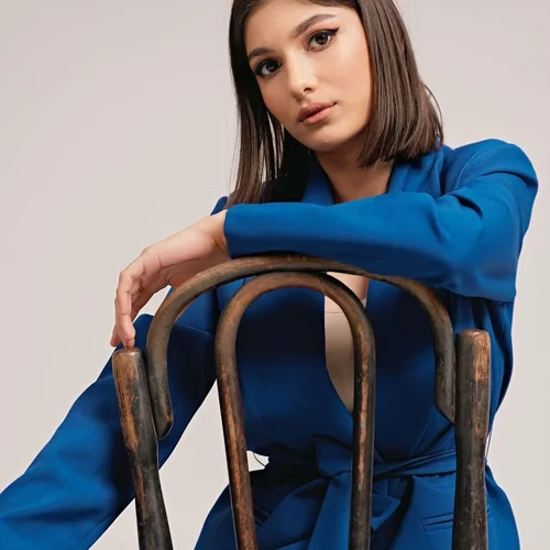 ملابس الحفلات والعطلات