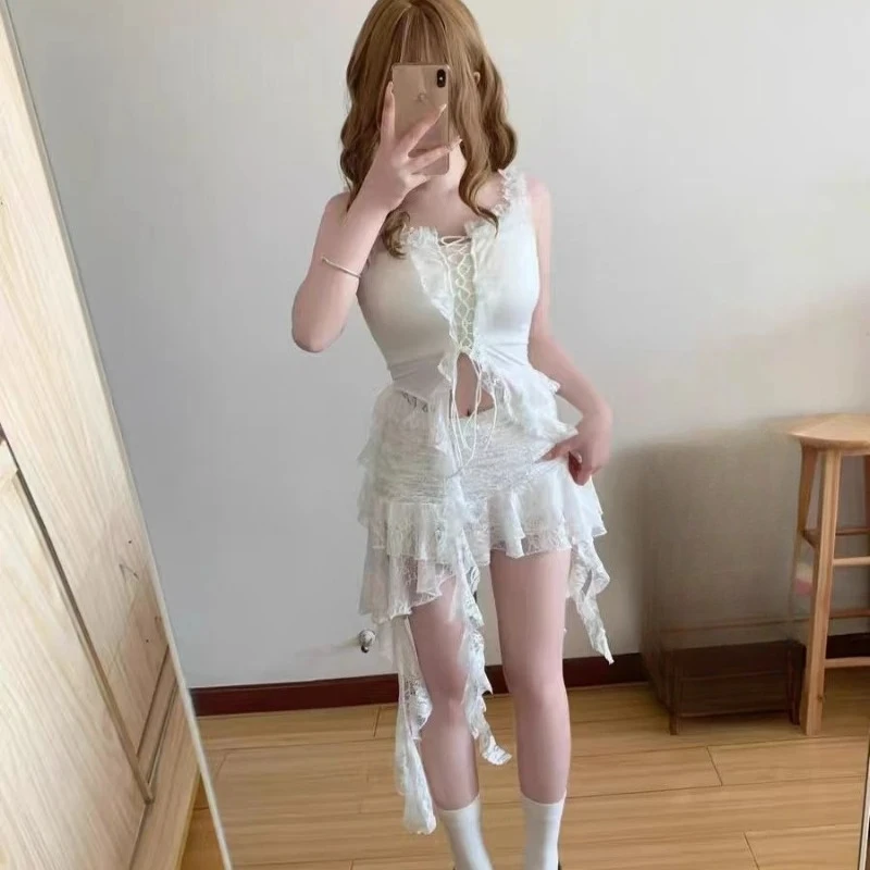 

2025 Sexy Hot Girl Skinny Off Shoulder 2-piece Set Evening Party Women Summer Irregular White Lace Tops + High-waist Short Skirt