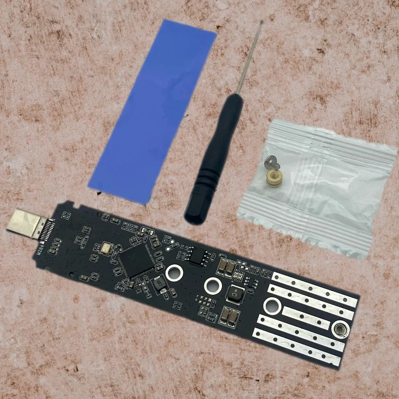 

Адаптер-переходник M.2 SATA/NVMe SSD на USB 3.1 с чипом RTL9210B, внешняя карта расширения M.2 SSD на Type-C USB3.1 10Gbps Gen 2