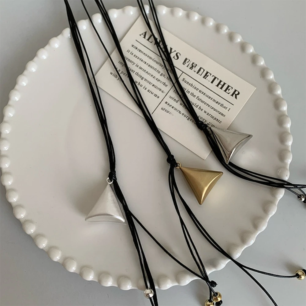 Fashion Simple Smooth Surface Stereo Triangle-shaped Pendant Multi-layered Black Leather Chain Necklace for Men Women Jewelry